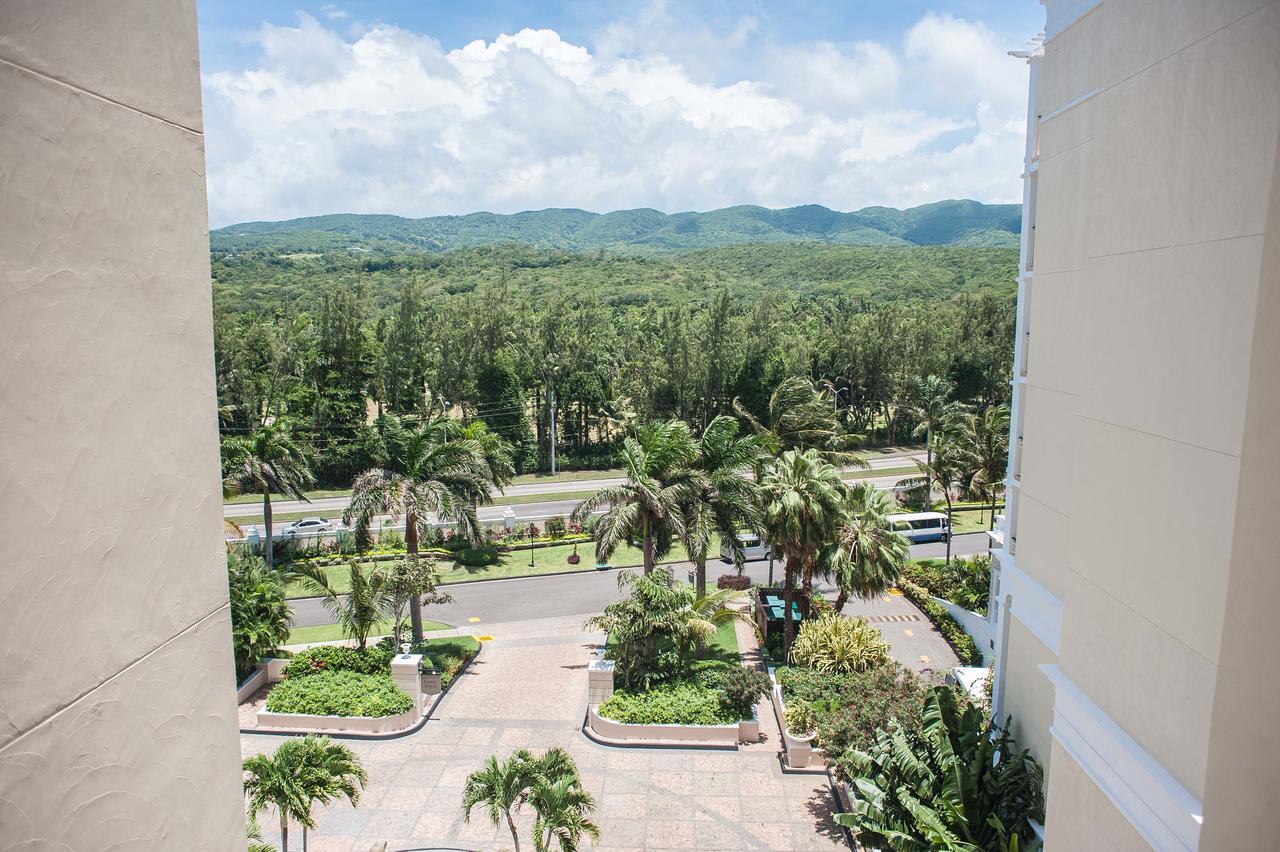 Palmyra Luxury Beach Condos Montego Bay Dış mekan fotoğraf